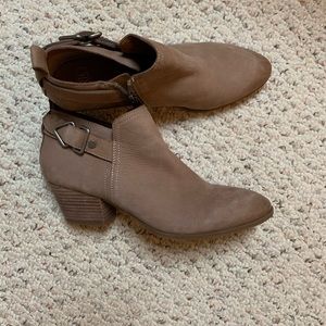 Nude leather Franco Sarto Booties